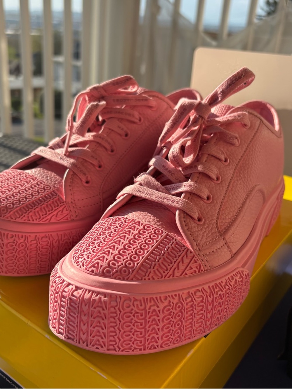 Marc Jacobs Ribbon Pink Sneakers